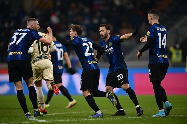 挪威黄金一代！哈兰德本届世预赛16球2助攻，厄德高1球7助攻（挪威双星爆发！哈兰德世预赛16球2助，厄德高1球7助）