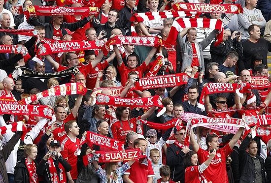 围绕着莱万与凯恩的转会传闻大家觉得拜仁会同意吗？（莱万、凯恩转会风声四起，拜仁会放行吗？）