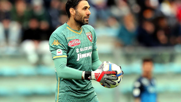 巴萨主场迎战安道尔！申格利亚率队冲击联赛第五胜 直播时间及观看指南（巴萨坐镇主场战安道尔，申格利亚领衔冲击联赛第5胜｜直播时间与观赛指南）