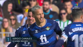 围绕着莱万与凯恩的转会传闻大家觉得拜仁会同意吗？（莱万与凯恩转会传闻四起，拜仁会同意放行吗？）