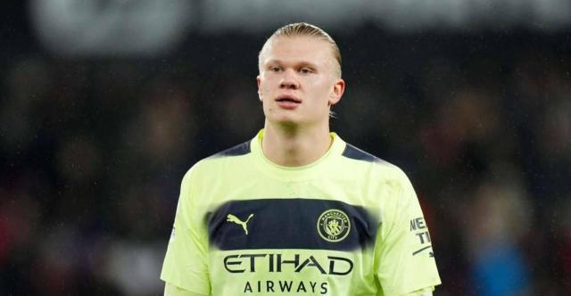 官方：拉姆斯代尔租借加盟纽卡斯尔联；据悉租借费为400万镑（纽卡斯尔联官宣租借拉姆斯代尔，租借费约400万英镑）