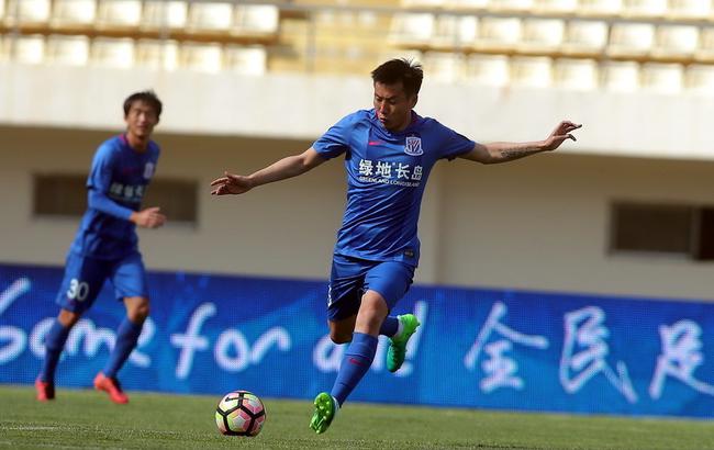 国王杯赛后一瘸一拐离场，安东尼：大家放心，我有时间恢复（国王杯赛后步履蹒跚退场，安东尼：别担心，恢复时间充足）