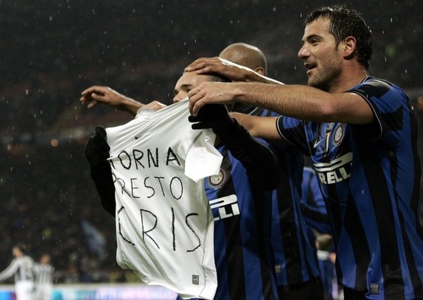 每体：莱万希望留在巴萨，并重新获得因费兰崛起而失去的主力位置（每体：莱万愿留巴萨，力争夺回被费兰崛起抢走的主力位置）